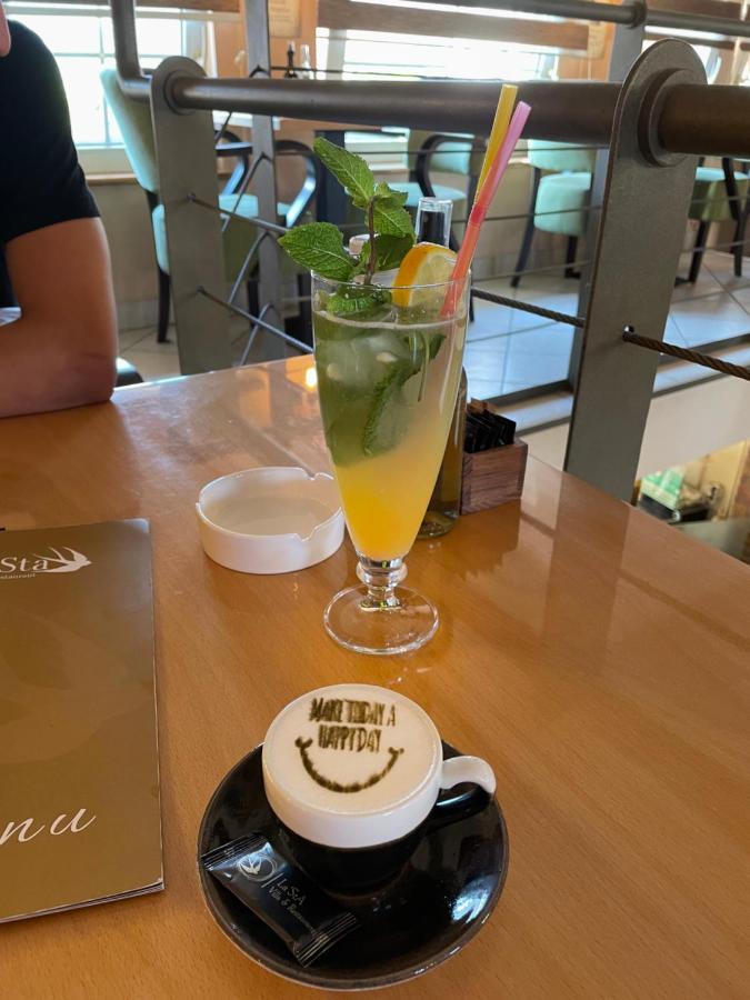 Santa Villa & Restaurant Sremska Mitrovica Zewnętrze zdjęcie